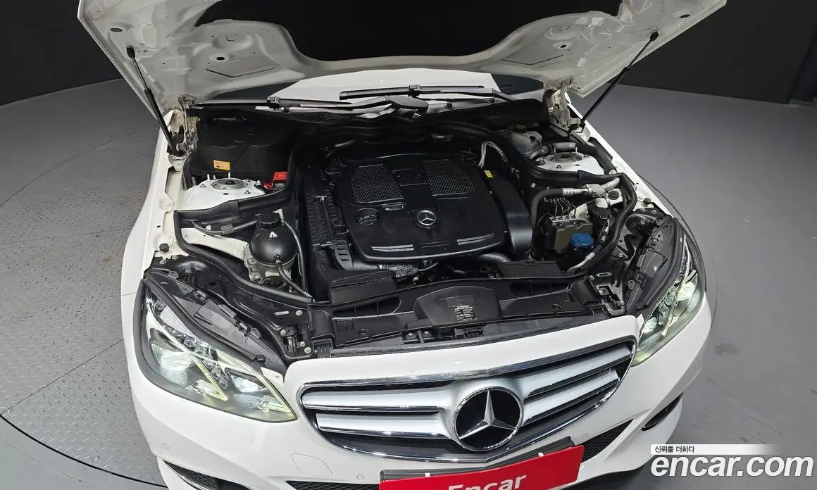 Mercedes-Benz E-Class 2013 3.5 автомат (гидро), фото 6 Mercedes-Benz E-Class 2013 3.5 автомат (гидро), фото 6
