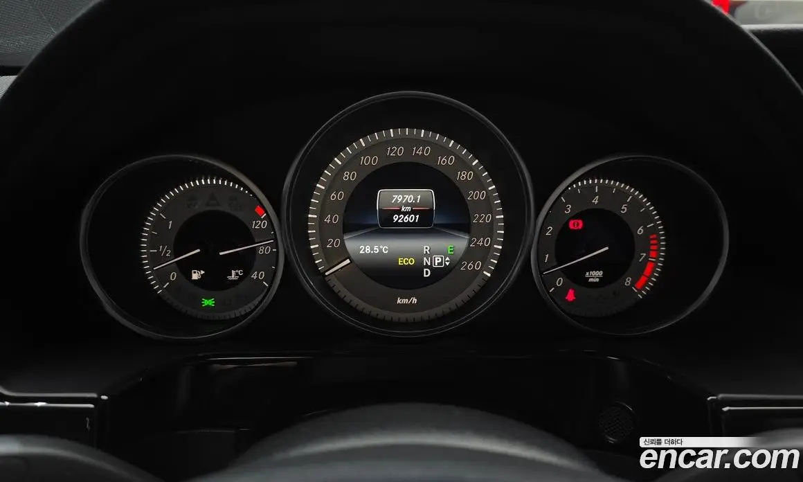 Mercedes-Benz E-Class 2013 3.5 автомат (гидро), фото 8 Mercedes-Benz E-Class 2013 3.5 автомат (гидро), фото 8