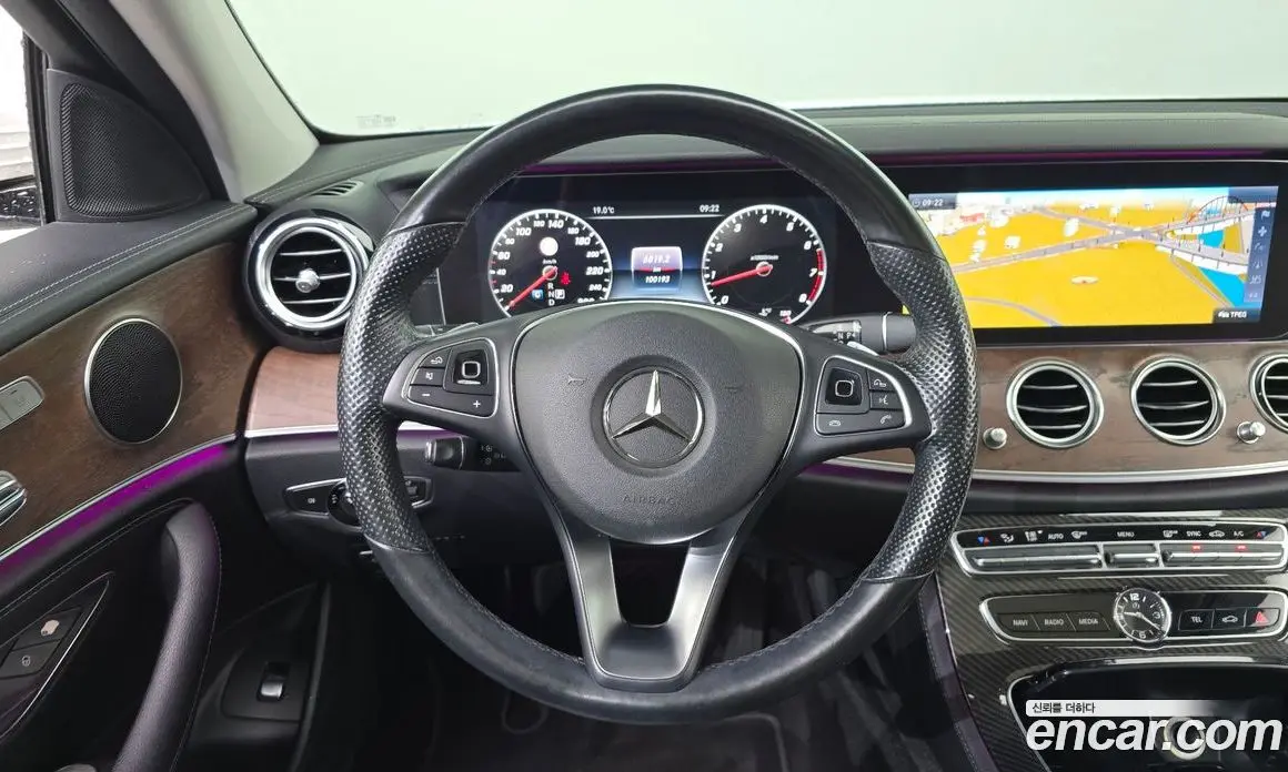 Mercedes-Benz E-Class 2016 2.0 автомат (гидро), фото 13