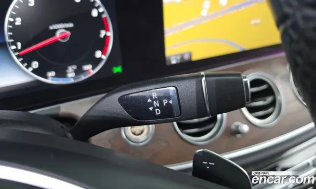 Mercedes-Benz E-Class 2016 2.0 автомат (гидро), миниатюра 9