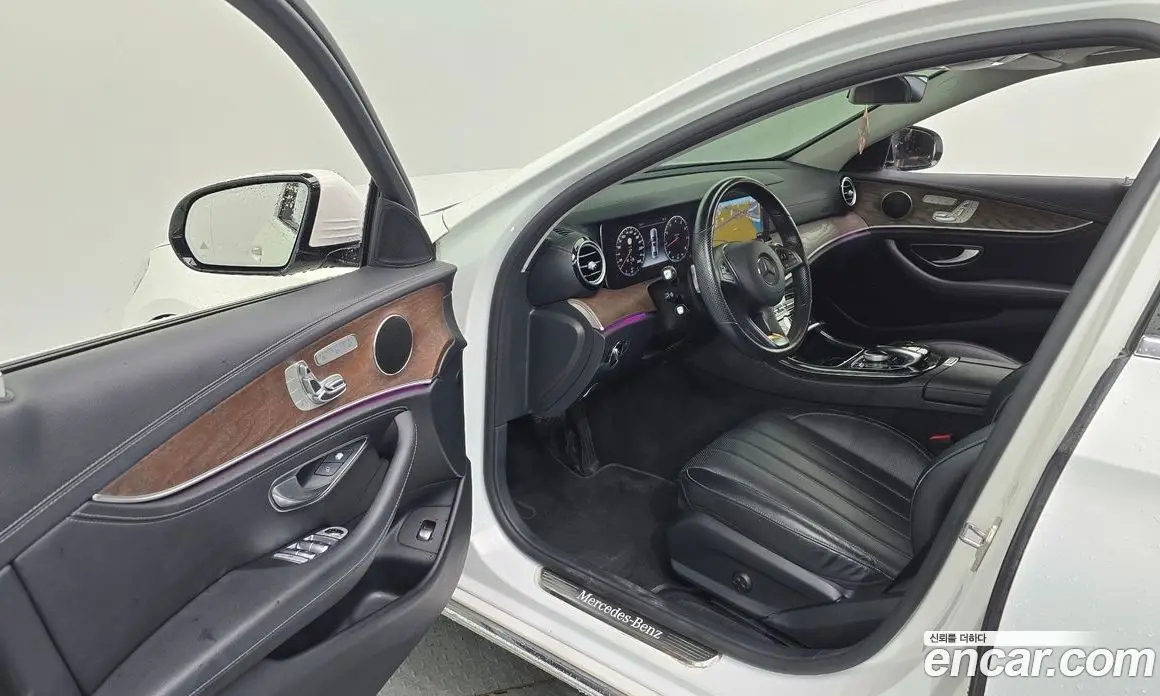 Mercedes-Benz E-Class 2016 2.0 автомат (гидро), фото 10