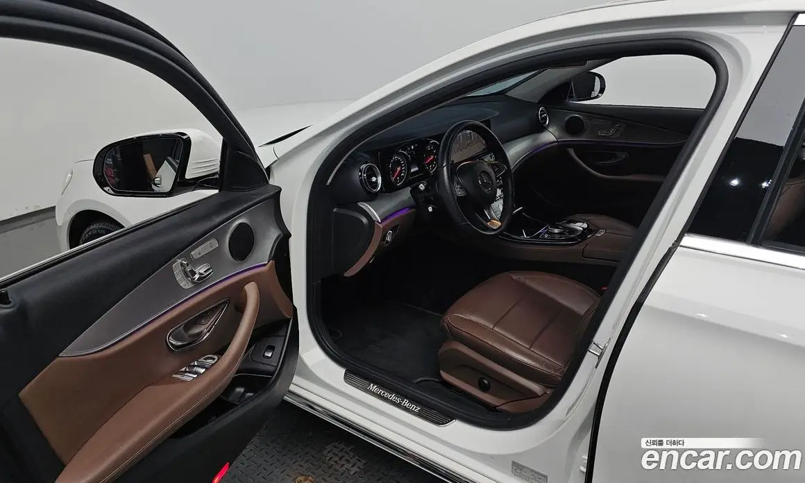 Mercedes-Benz E-Class 2018 2.0 автомат (гидро), фото 13