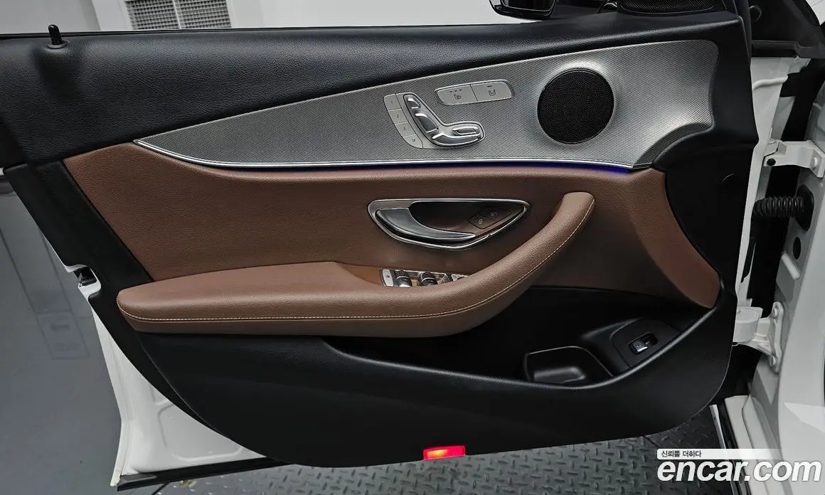 Mercedes-Benz E-Class 2018 2.0 автомат (гидро), фото 14