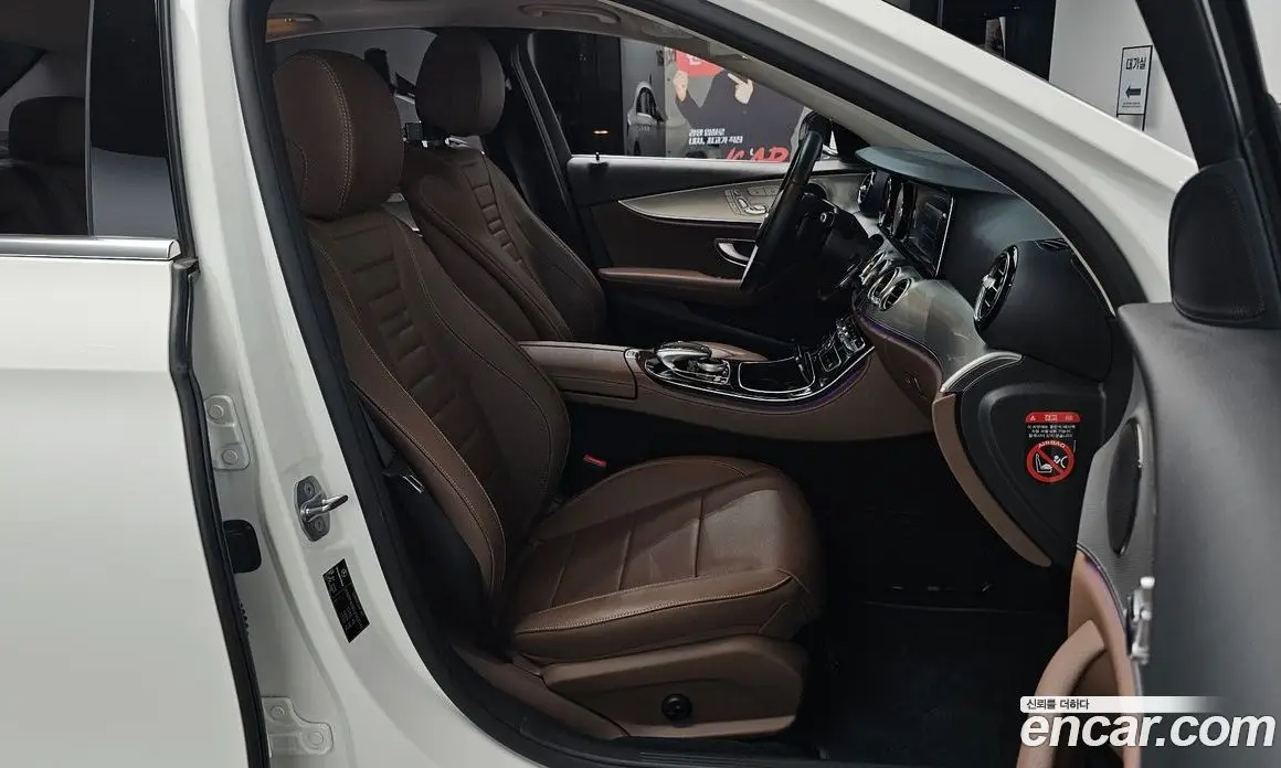 Mercedes-Benz E-Class 2018 2.0 автомат (гидро), фото 18