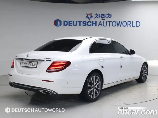 Mercedes-Benz E-Class 2019 2.0 автомат (гидро), миниатюра 2 Mercedes-Benz E-Class 2019 2.0 автомат (гидро), миниатюра 2