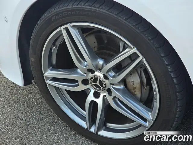 Mercedes-Benz E-Class 2019 1.9 автомат (гидро), миниатюра 5 Mercedes-Benz E-Class 2019 1.9 автомат (гидро), миниатюра 5