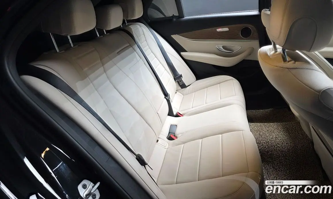 Mercedes-Benz E-Class 2021 1.9 автомат (гидро), фото 17