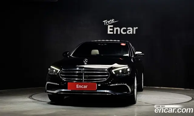 Mercedes-Benz E-Class 2021 1.9 автомат (гидро), миниатюра 3