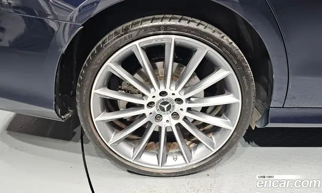 Mercedes-Benz E-Class 2022 2.0 автомат (гидро), миниатюра 4 Mercedes-Benz E-Class 2022 2.0 автомат (гидро), миниатюра 4