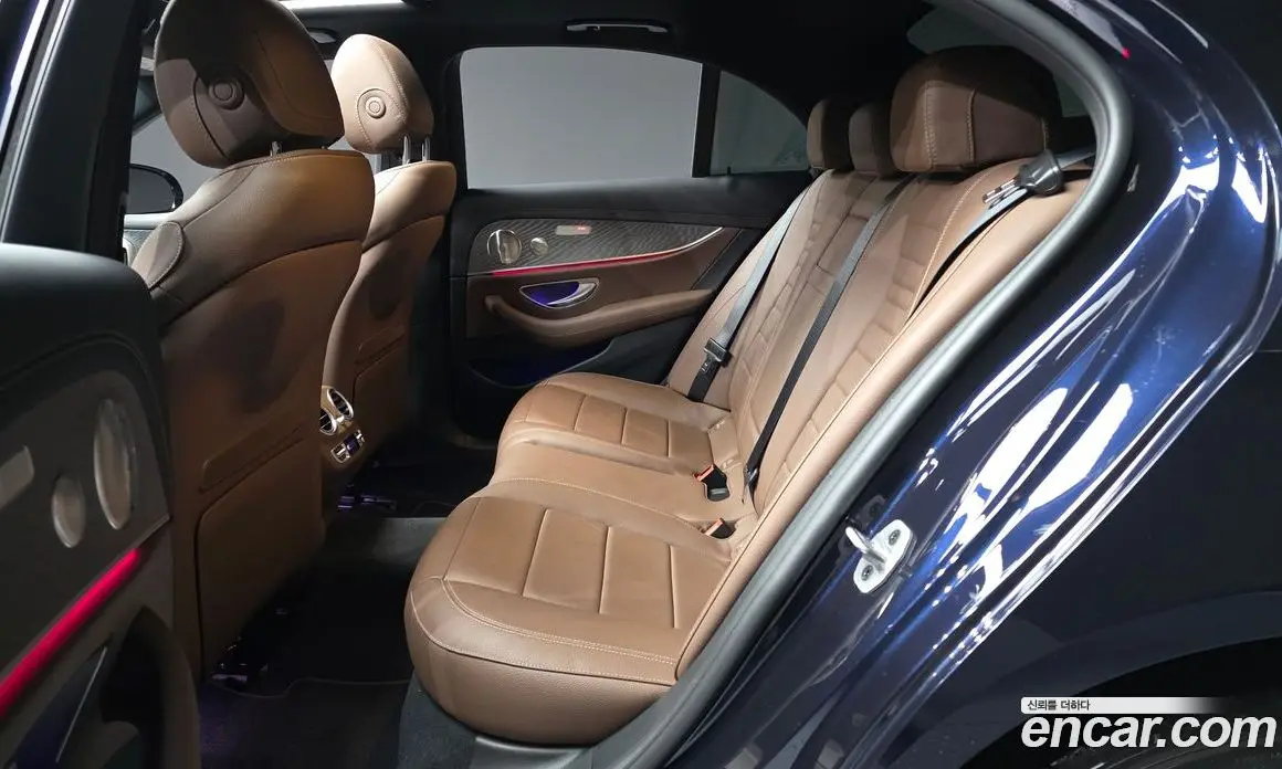 Mercedes-Benz E-Class 2022 2.0 автомат (гидро), фото 18 Mercedes-Benz E-Class 2022 2.0 автомат (гидро), фото 18