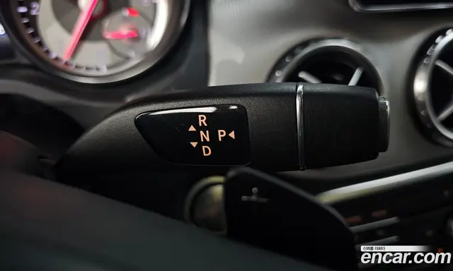 Mercedes-Benz GLA-Class 2017 2.1 автомат (гидро), миниатюра 11