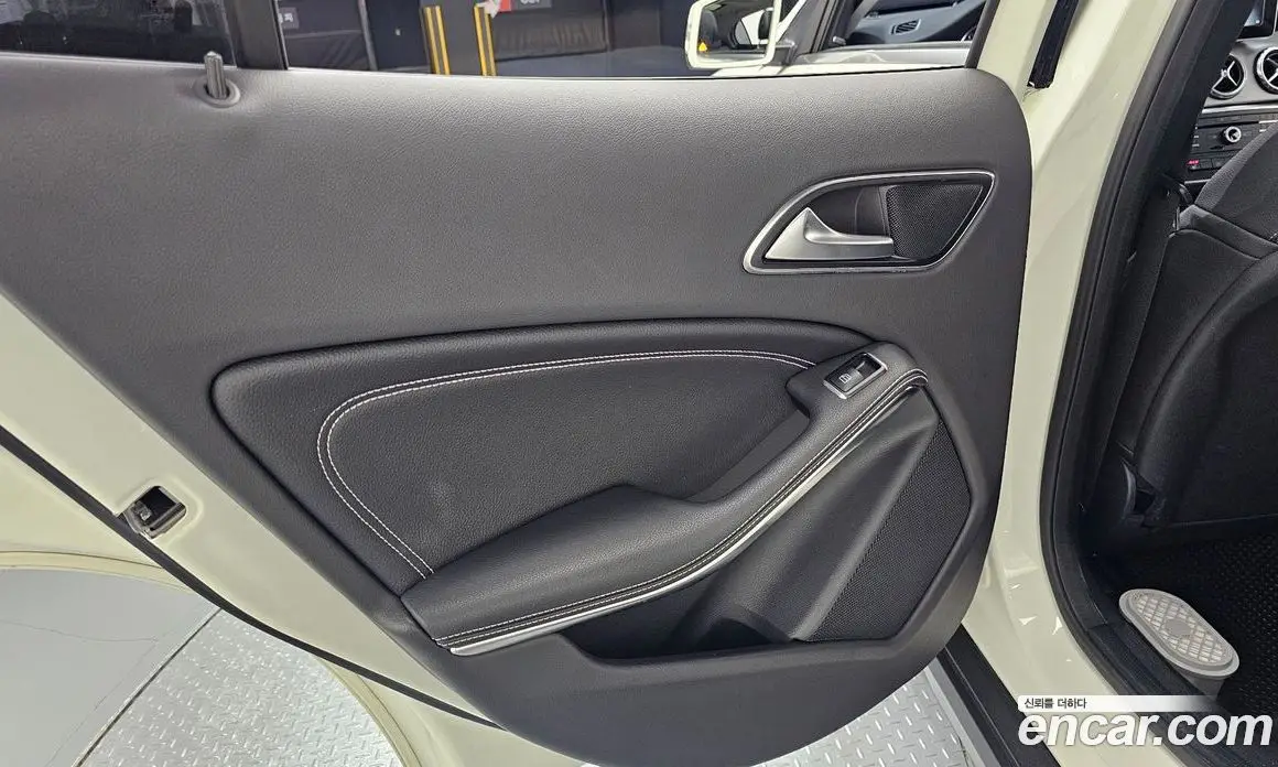 Mercedes-Benz GLA-Class 2017 2.1 автомат (гидро), фото 14