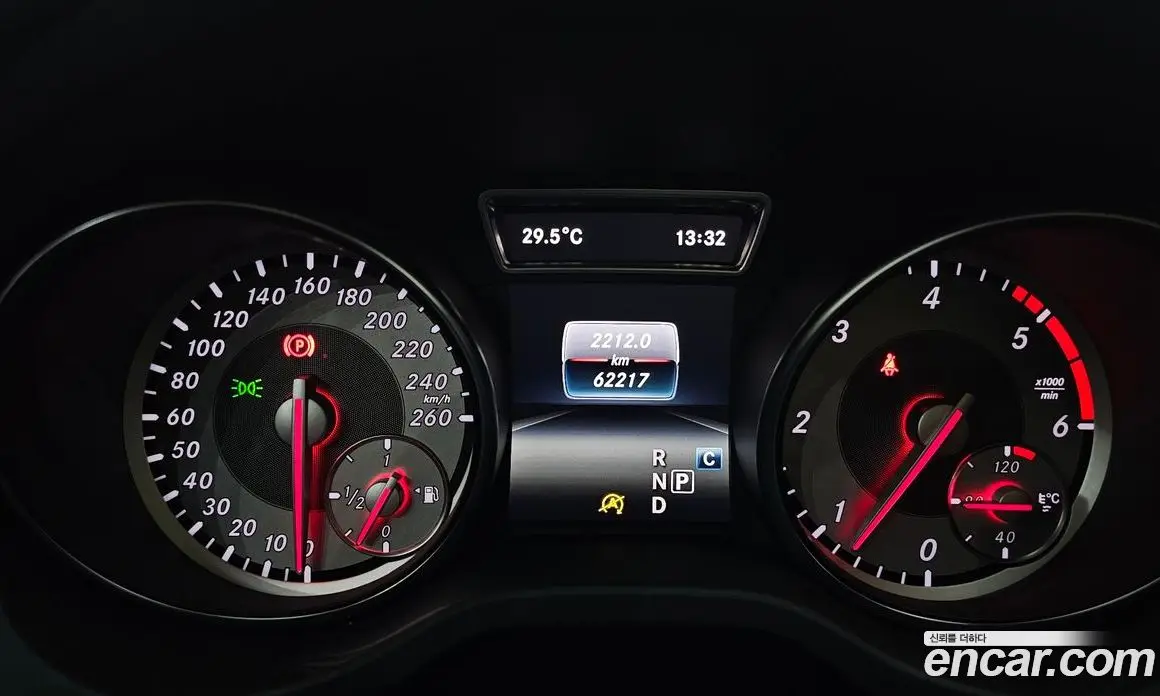 Mercedes-Benz GLA-Class 2017 2.1 автомат (гидро), фото 10