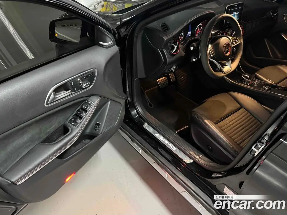 Mercedes-Benz GLA-Class 2018 2.0 автомат (гидро), фото 12