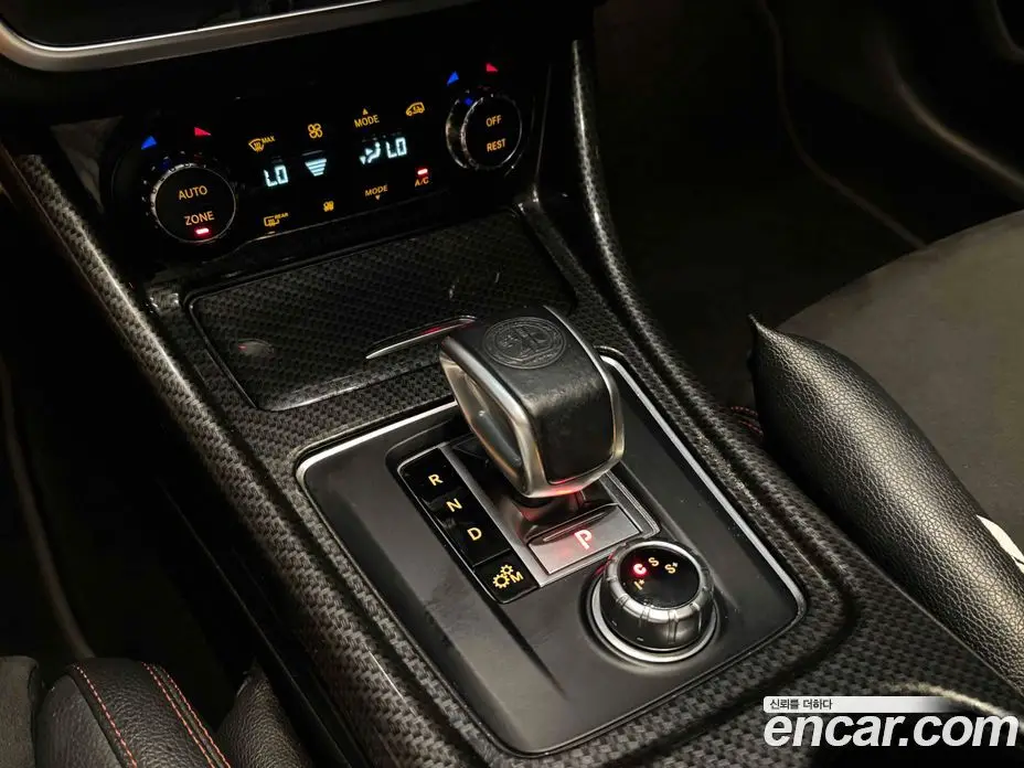 Mercedes-Benz GLA-Class 2018 2.0 автомат (гидро), фото 16