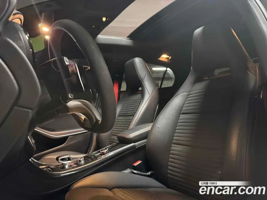 Mercedes-Benz GLA-Class 2018 2.0 автомат (гидро), фото 18