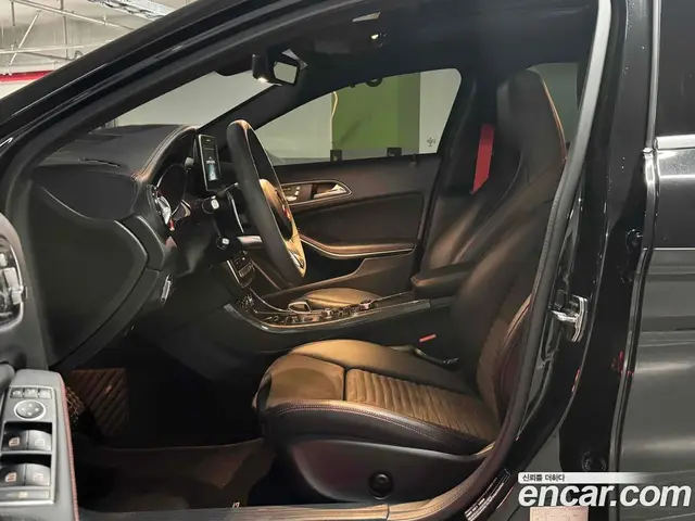 Mercedes-Benz GLA-Class 2018 2.0 автомат (гидро), миниатюра 10