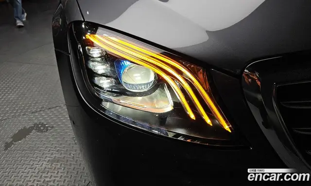 Mercedes-Benz S-Class 2018 4.7 автомат (гидро), миниатюра 8 Mercedes-Benz S-Class 2018 4.7 автомат (гидро), миниатюра 8