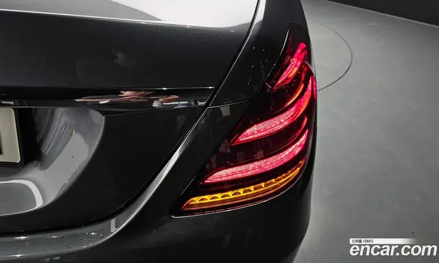 Mercedes-Benz S-Class 2018 4.7 автомат (гидро), миниатюра 9 Mercedes-Benz S-Class 2018 4.7 автомат (гидро), миниатюра 9