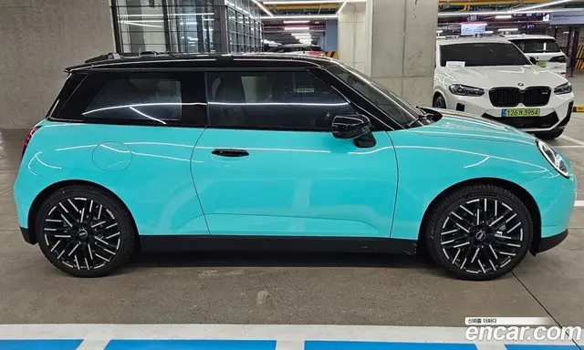 Mini Cooper 2024 0.1 автомат (гидро), миниатюра 12