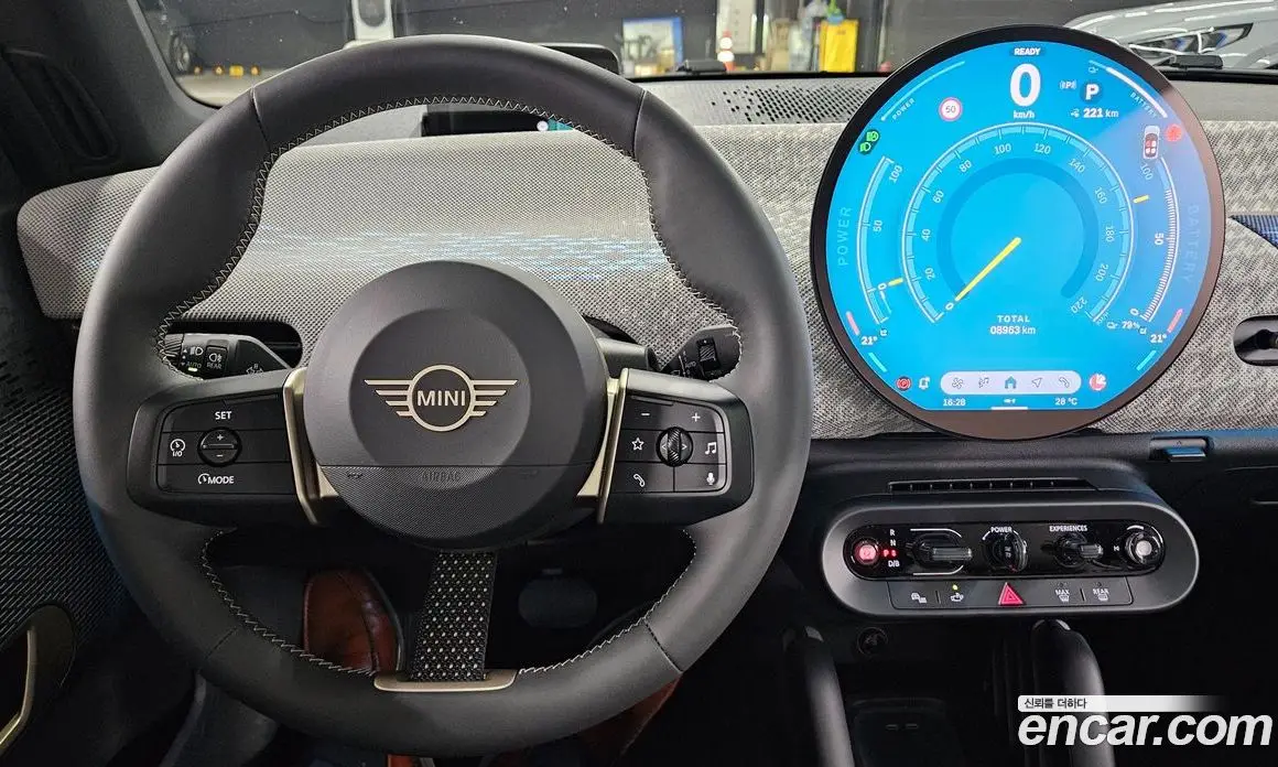 Mini Cooper 2024 0.1 автомат (гидро), фото 16 Mini Cooper 2024 0.1 автомат (гидро), фото 16