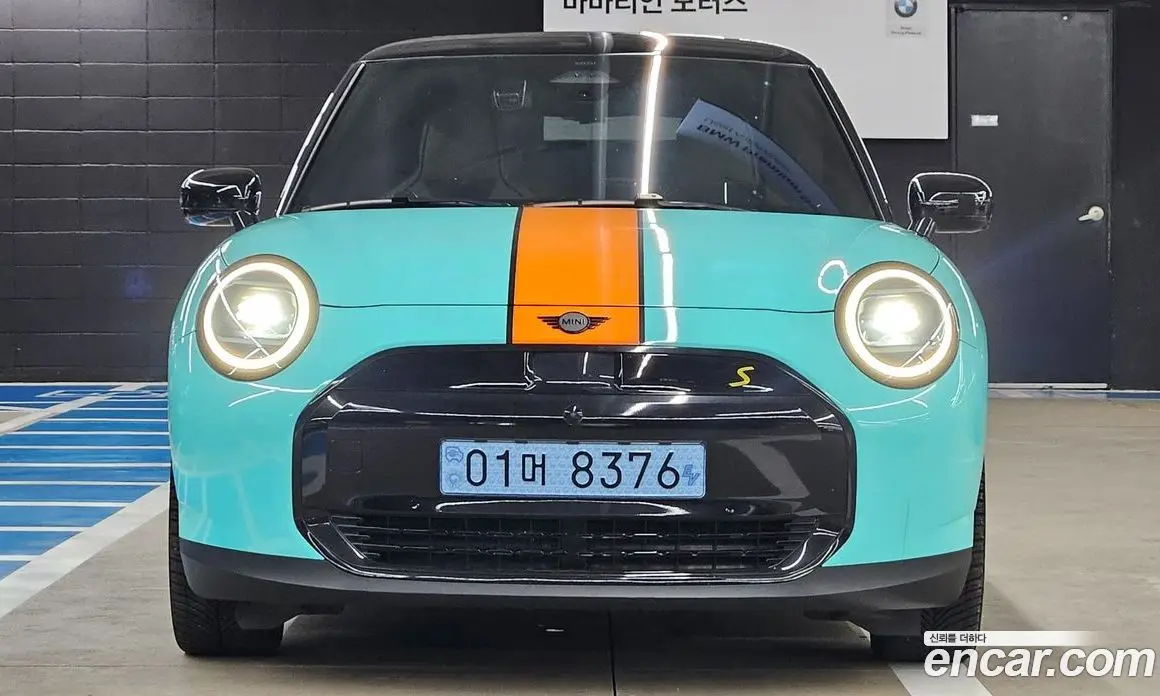 Mini Cooper 2024 0.1 автомат (гидро), фото 3 Mini Cooper 2024 0.1 автомат (гидро), фото 3