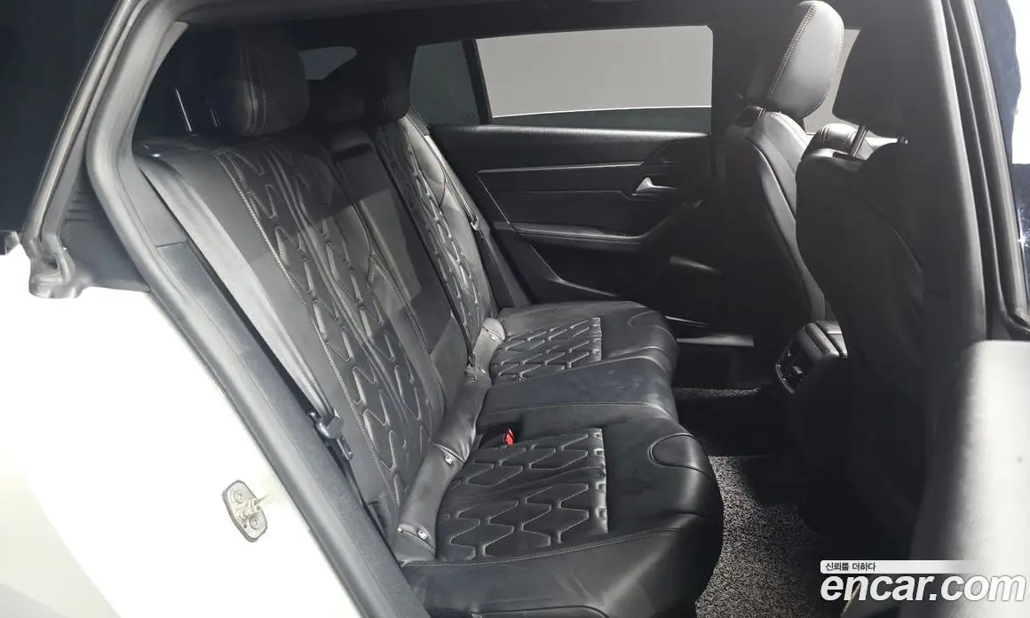 Peugeot 508 2020 2.0 автомат (гидро), фото 17 Peugeot 508 2020 2.0 автомат (гидро), фото 17