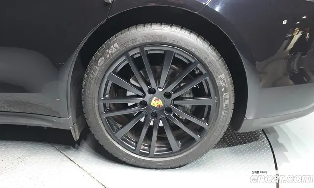 Porsche Panamera 2018 2.9 автомат (гидро), миниатюра 7 Porsche Panamera 2018 2.9 автомат (гидро), миниатюра 7