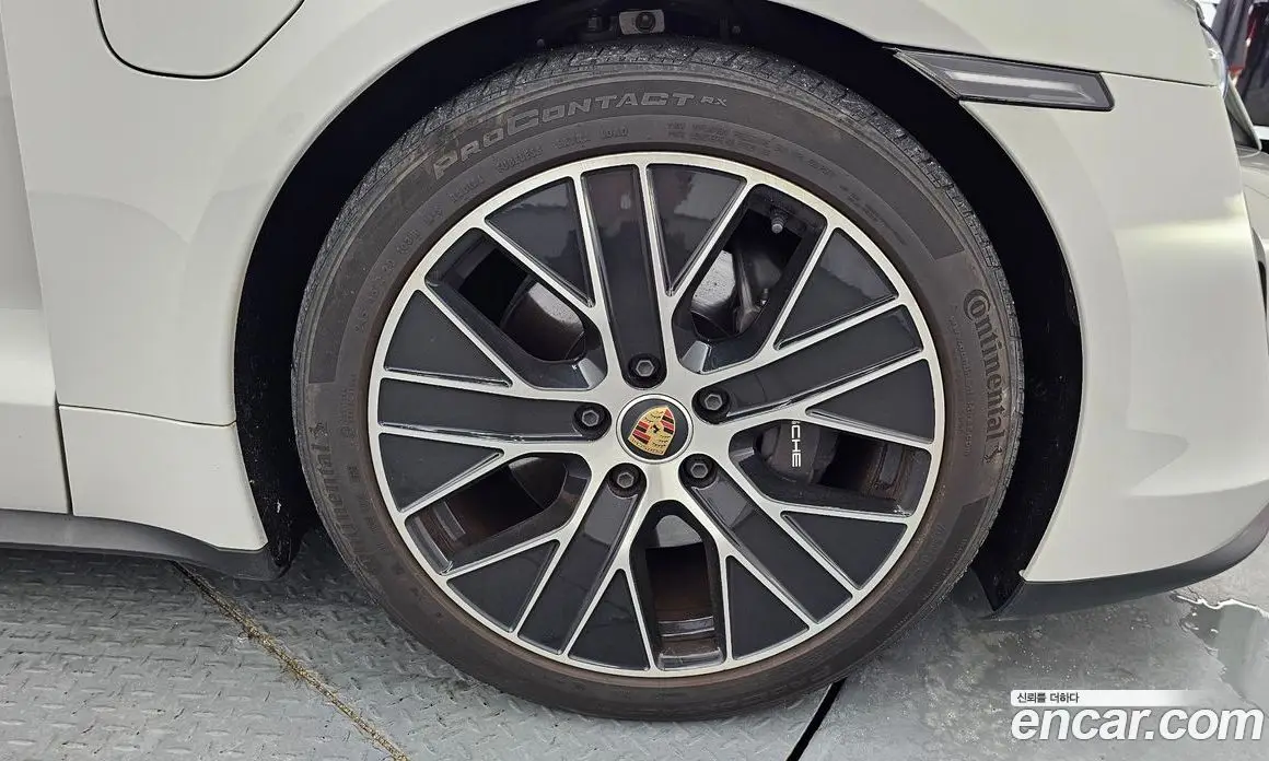 Porsche Taycan 2023 0.1 автомат (гидро), фото 5 Porsche Taycan 2023 0.1 автомат (гидро), фото 5