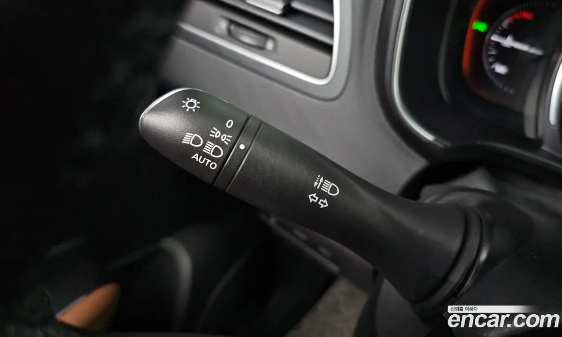 Renault (Samsung) QM6 2024 2.0 автомат (гидро), фото 33