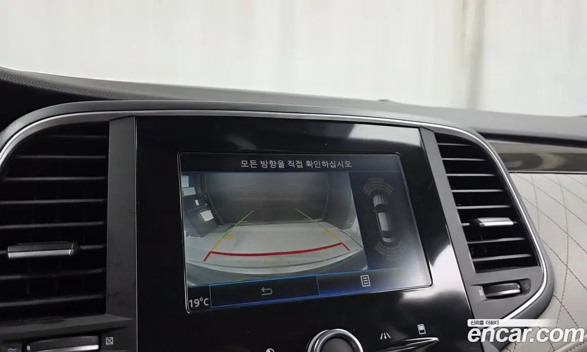 Renault (Samsung) SM6 2016 1.6 автомат (гидро), фото 21 Renault (Samsung) SM6 2016 1.6 автомат (гидро), фото 21