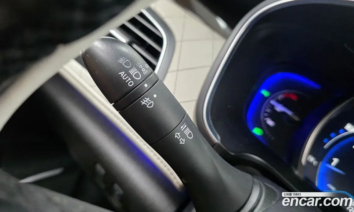 Renault (Samsung) SM6 2016 1.6 автомат (гидро), фото 28 Renault (Samsung) SM6 2016 1.6 автомат (гидро), фото 28