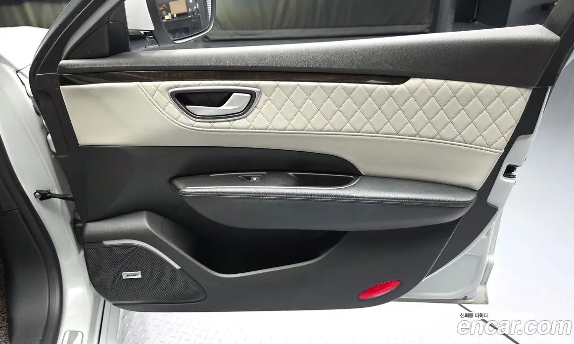 Renault (Samsung) SM6 2016 2.0 автомат (гидро), фото 14 Renault (Samsung) SM6 2016 2.0 автомат (гидро), фото 14