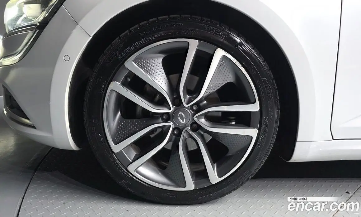 Renault (Samsung) SM6 2016 2.0 автомат (гидро), фото 5 Renault (Samsung) SM6 2016 2.0 автомат (гидро), фото 5