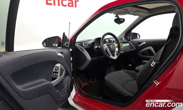 Smart Fortwo 2014 1.0 механика, миниатюра 10 Smart Fortwo 2014 1.0 механика, миниатюра 10