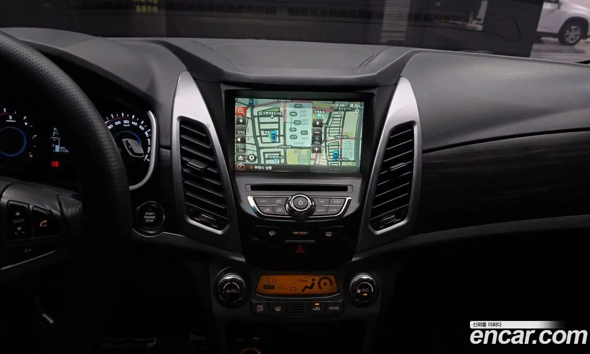 SsangYong Korando 2015 2.2 автомат (гидро), фото 14 SsangYong Korando 2015 2.2 автомат (гидро), фото 14