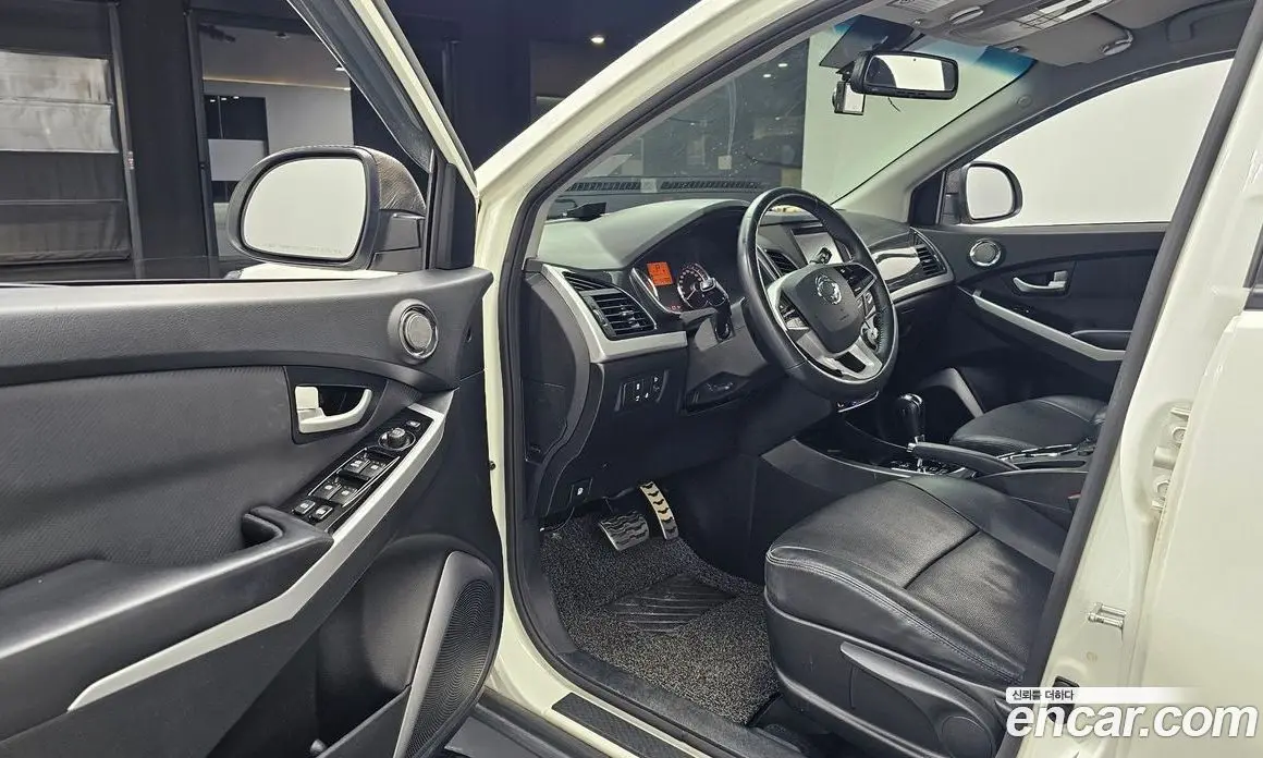 SsangYong Korando 2017 2.2 автомат (гидро), фото 13 SsangYong Korando 2017 2.2 автомат (гидро), фото 13