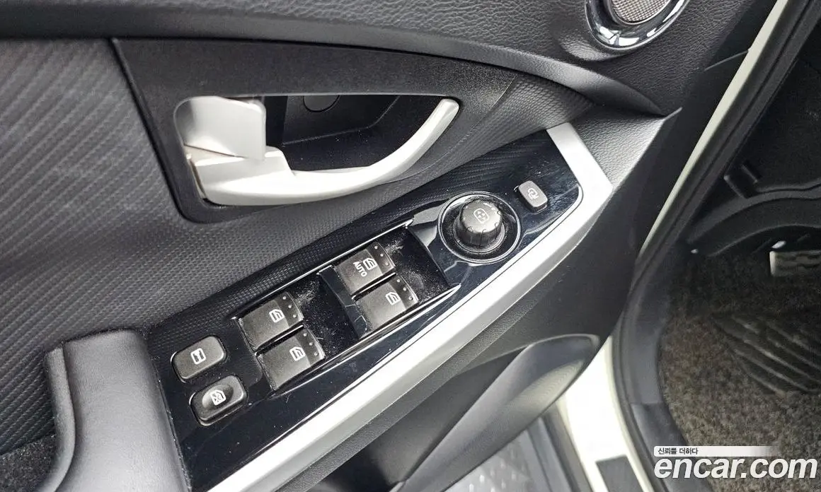 SsangYong Korando 2017 2.2 автомат (гидро), фото 30 SsangYong Korando 2017 2.2 автомат (гидро), фото 30