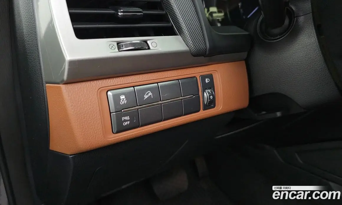 SsangYong Rexton 2018 2.2 автомат (гидро), фото 15 SsangYong Rexton 2018 2.2 автомат (гидро), фото 15