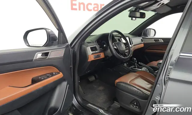 SsangYong Rexton 2018 2.2 автомат (гидро), миниатюра 10 SsangYong Rexton 2018 2.2 автомат (гидро), миниатюра 10