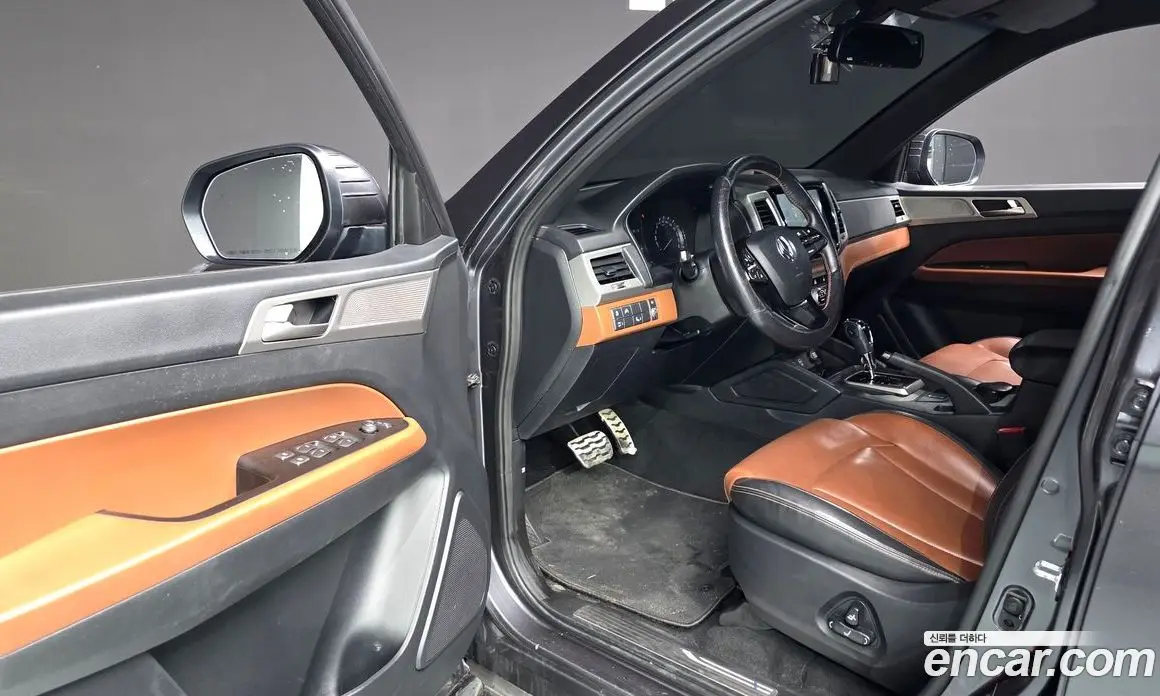 SsangYong Rexton 2018 2.2 автомат (гидро), фото 13 SsangYong Rexton 2018 2.2 автомат (гидро), фото 13