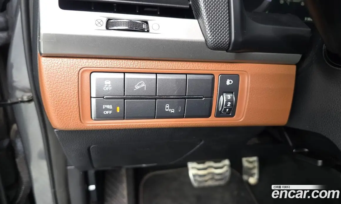 SsangYong Rexton 2018 2.2 автомат (гидро), фото 26 SsangYong Rexton 2018 2.2 автомат (гидро), фото 26