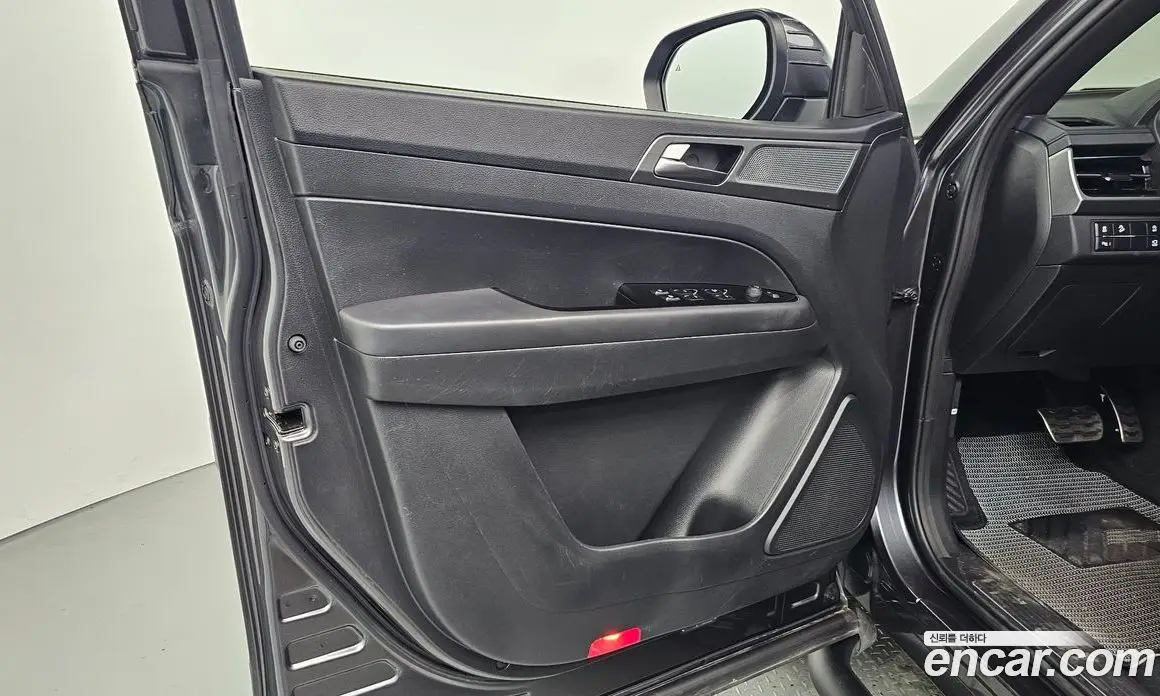 SsangYong Rexton 2023 2.2 автомат (гидро), фото 14
