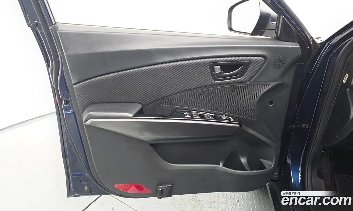 SsangYong TIBOLI 2019 1.6 автомат (гидро), фото 14 SsangYong TIBOLI 2019 1.6 автомат (гидро), фото 14