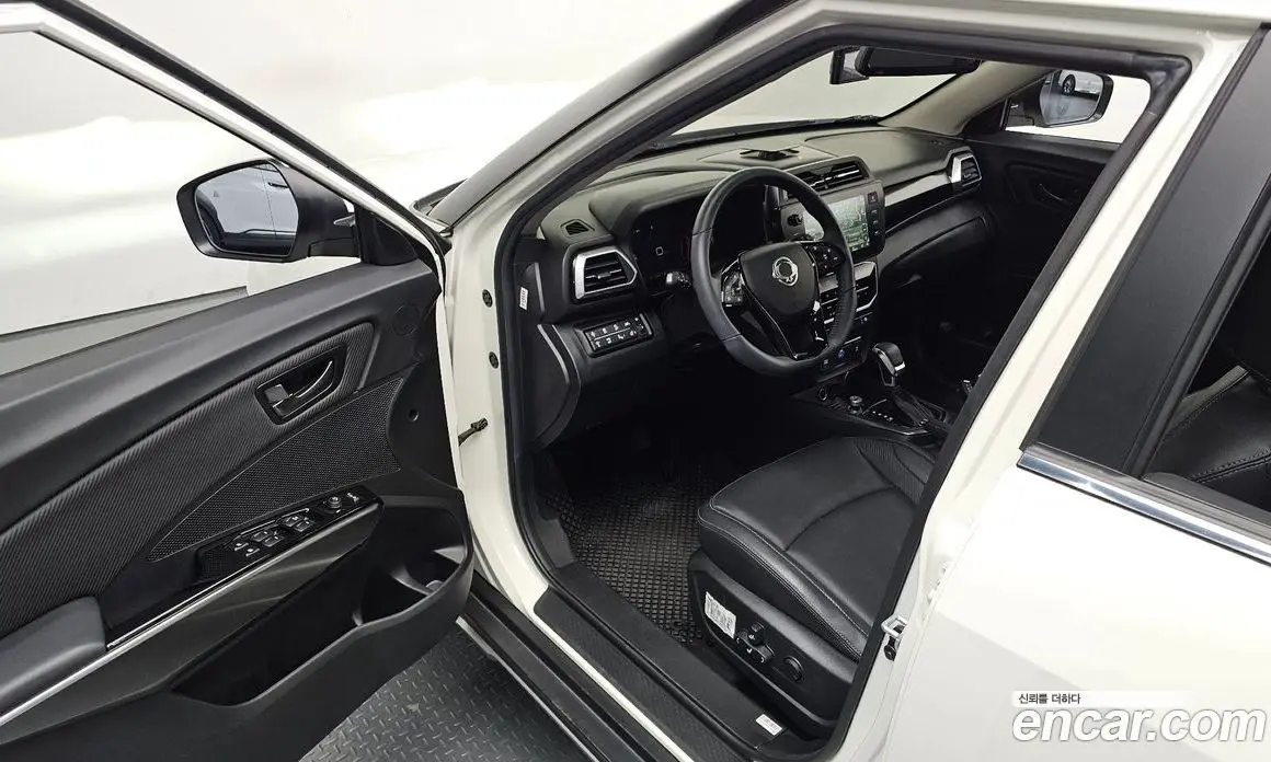 SsangYong TIBOLI 2023 1.5 автомат (гидро), фото 16 SsangYong TIBOLI 2023 1.5 автомат (гидро), фото 16