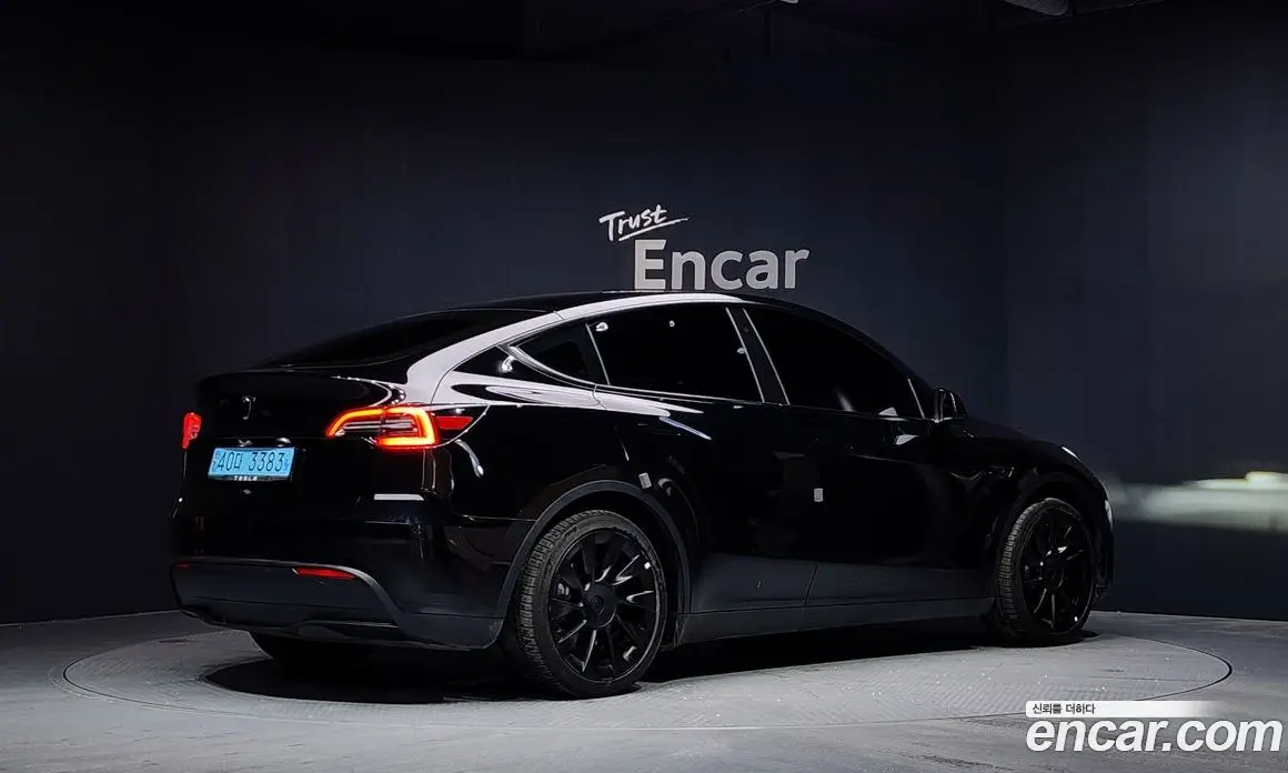 Tesla Model Y 2023 0.2 автомат (гидро), фото 2 Tesla Model Y 2023 0.2 автомат (гидро), фото 2
