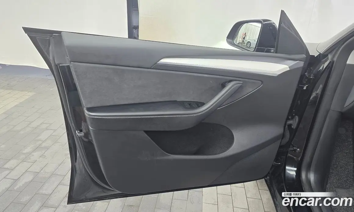 Tesla Model Y 2023 0.2 автомат (гидро), фото 14 Tesla Model Y 2023 0.2 автомат (гидро), фото 14