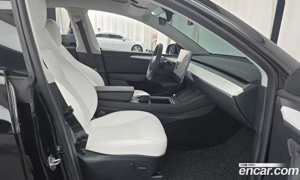 Tesla Model Y 2023 0.2 автомат (гидро), фото 16 Tesla Model Y 2023 0.2 автомат (гидро), фото 16