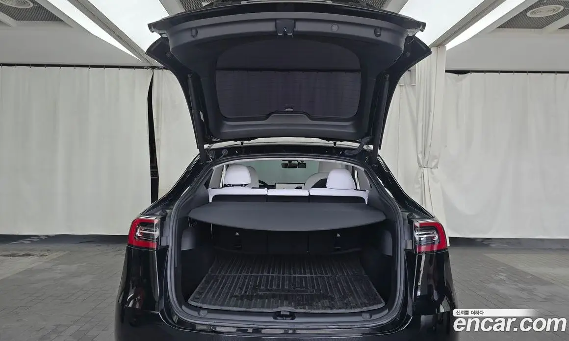 Tesla Model Y 2023 0.2 автомат (гидро), фото 26 Tesla Model Y 2023 0.2 автомат (гидро), фото 26