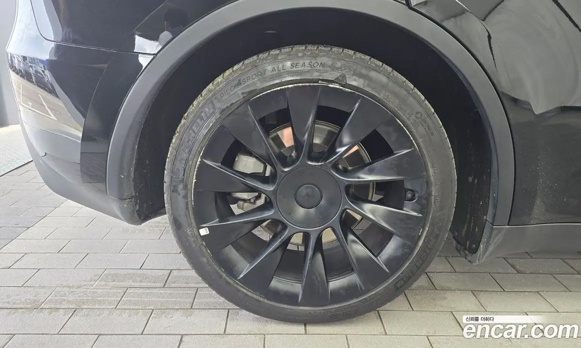 Tesla Model Y 2023 0.2 автомат (гидро), фото 5 Tesla Model Y 2023 0.2 автомат (гидро), фото 5